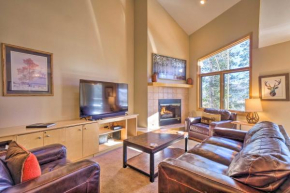 Walk to Lifts Chimney Ridge Townhome with Hot Tub